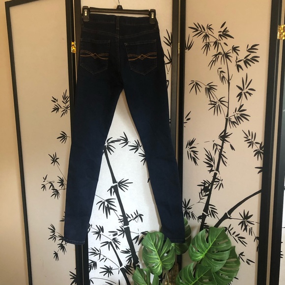 High Waisted Denim Jeggings - Picture 3 of 6